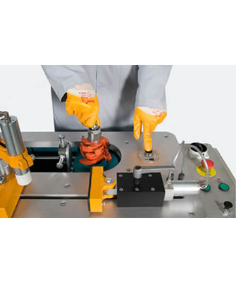 Masina de frezat montanti cu schimbare rapida